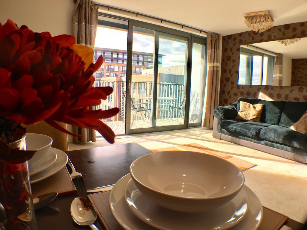 Luxurious Providence Apartment Maidenhead Exterior foto